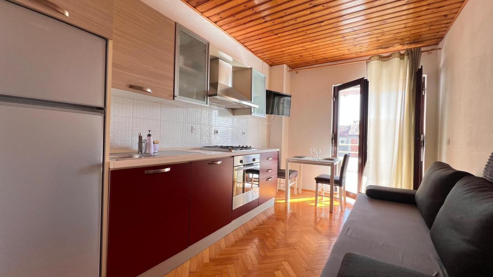 Apartment Kuba Makarska Exterior photo